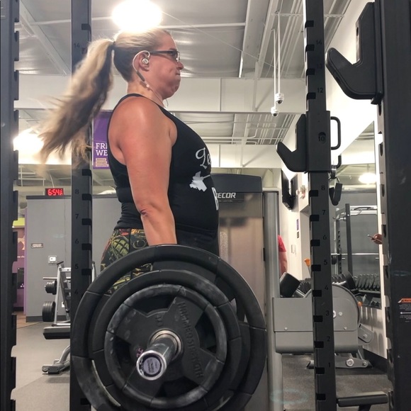 Meet your Posher, Rae - Picture 2 of 3